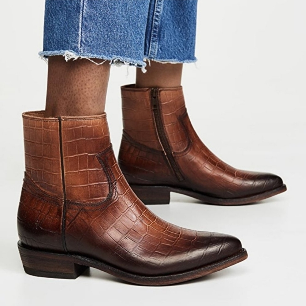Frye Billy inside zip western booties crocodile embossed women's 7.5B